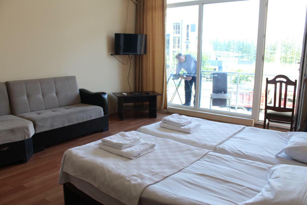 Eleganti Hotel Batumi Exterior foto